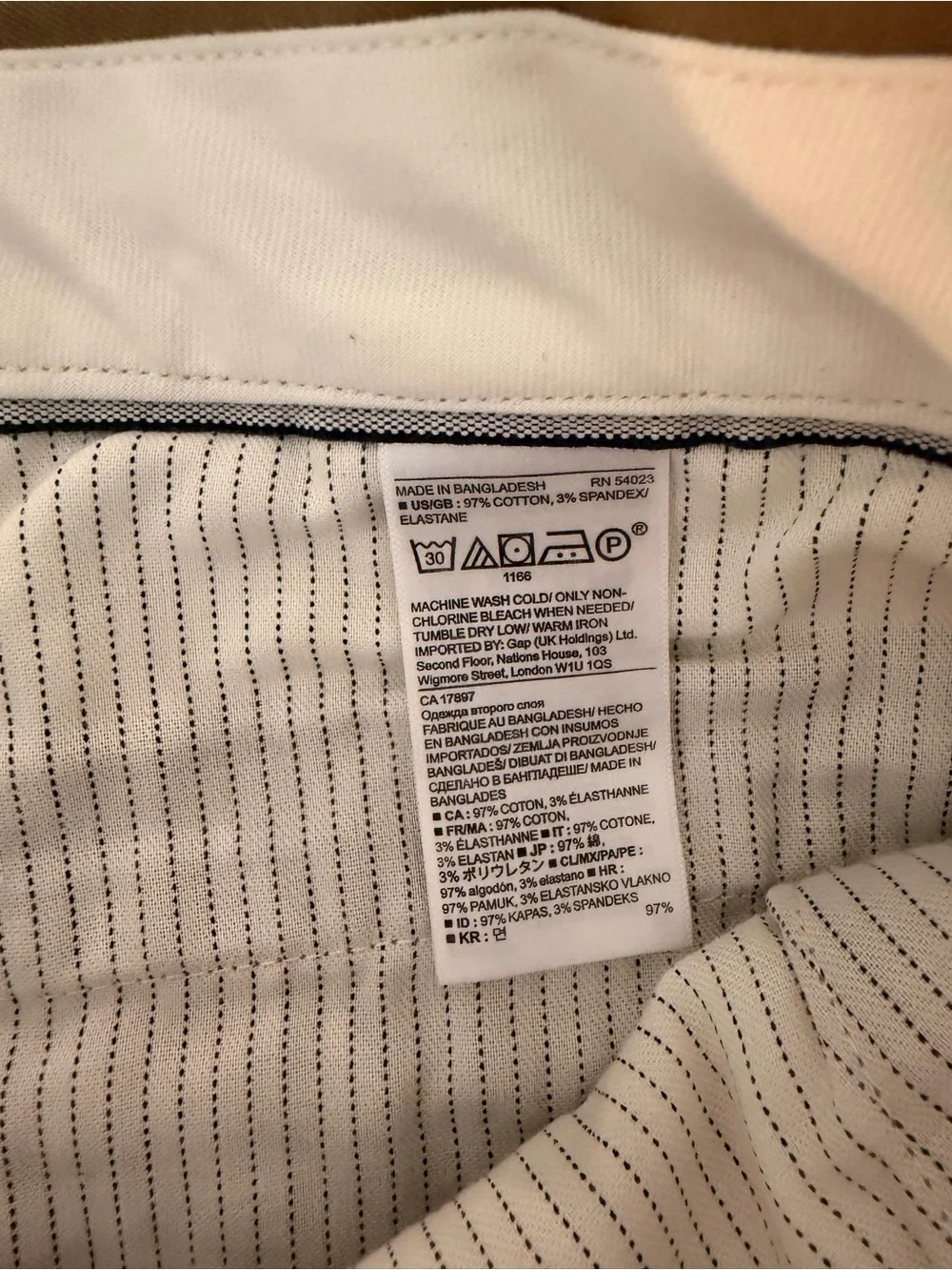 Banana Republic Tan Flat-Front Men’s Shorts